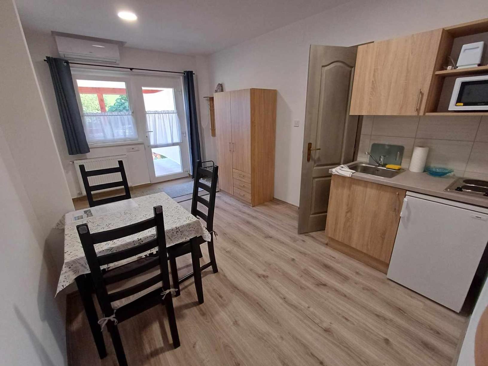 Mini Zoo Apartman Nagykanizsa Extérieur photo
